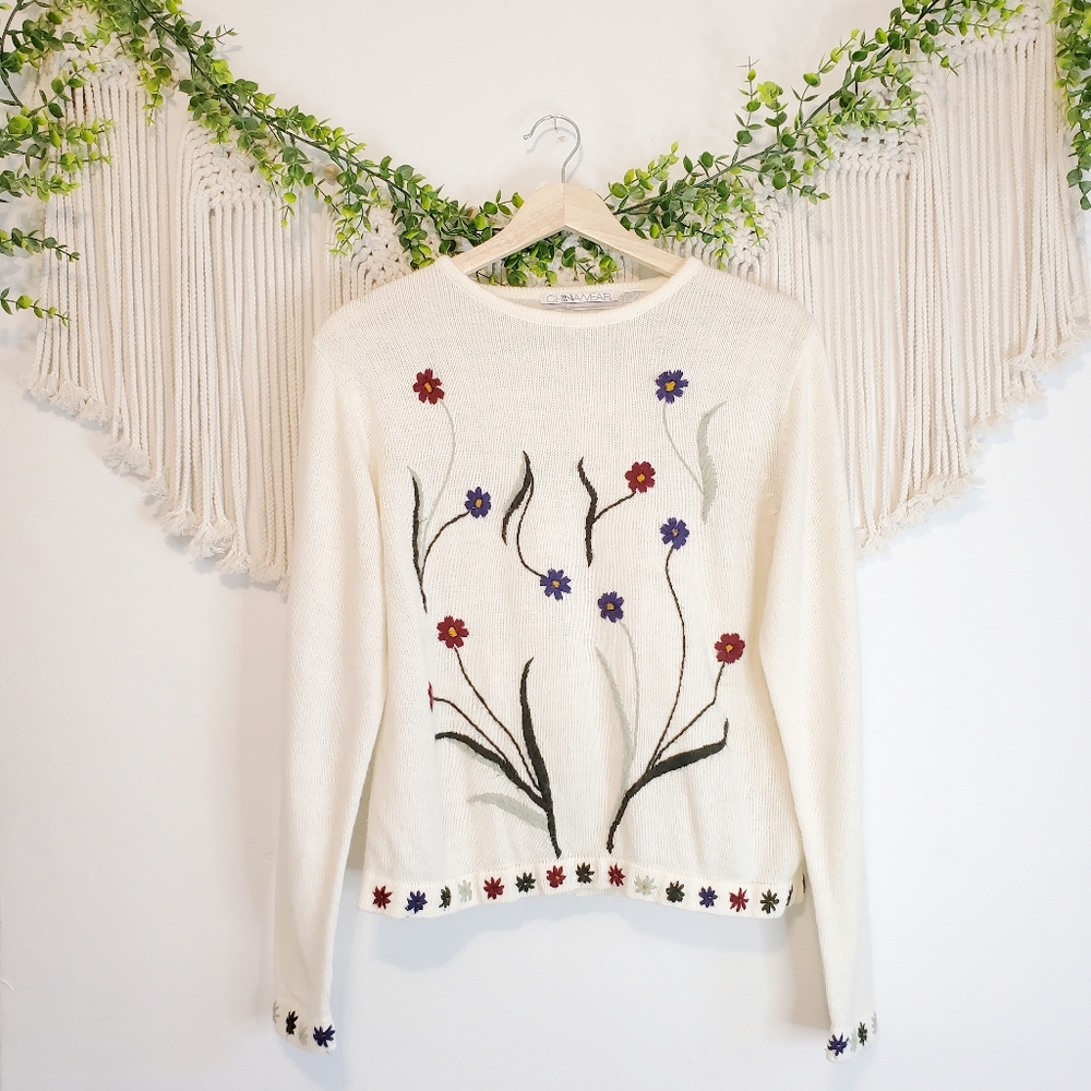 Vintage Floral Embroidered Knit Sweater